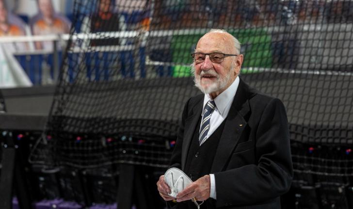 Rolf Zick erhält Glückwünsche zu seinem 100. Geburtstag ...