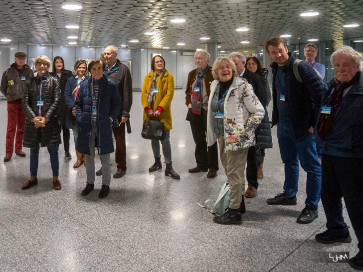 PCH-Gruppe am Flughafen, Foto: Thorsten Luhm