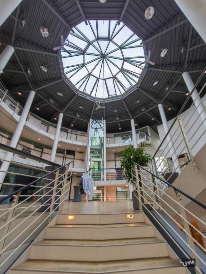 Beeindruckende Architektur im Medical Park – Foto: Thorsten Luhm