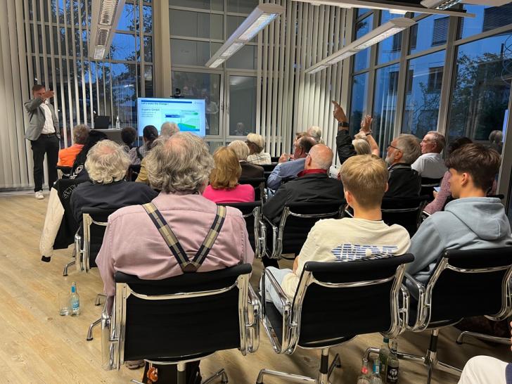 Beim Vortrag von Simon Pauli – Foto: Johanna Wuttke, Medical Park Hannover