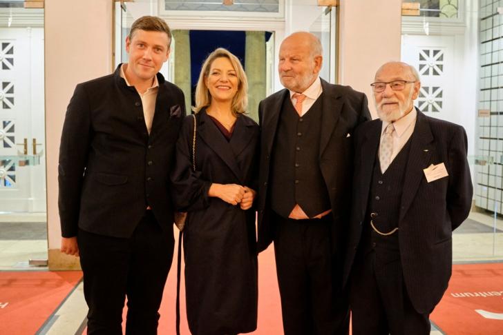 Preisträgerin Prof. Antje Boetius mit ihrem Lebensgefährten, Jürgen Köster und Rolf Zick