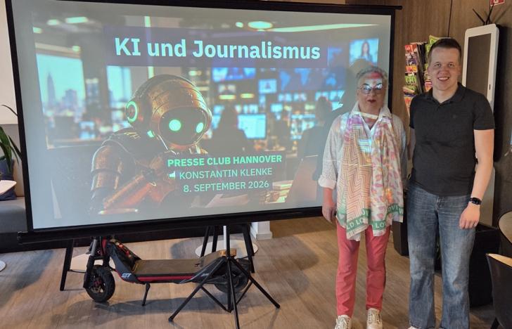 Konstantin Klenke mit Dr. Sabine Wilp
